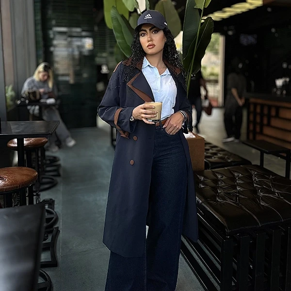 ترنچ کت بلند دو رنگ سرمه‌ای و قهوه‌ای